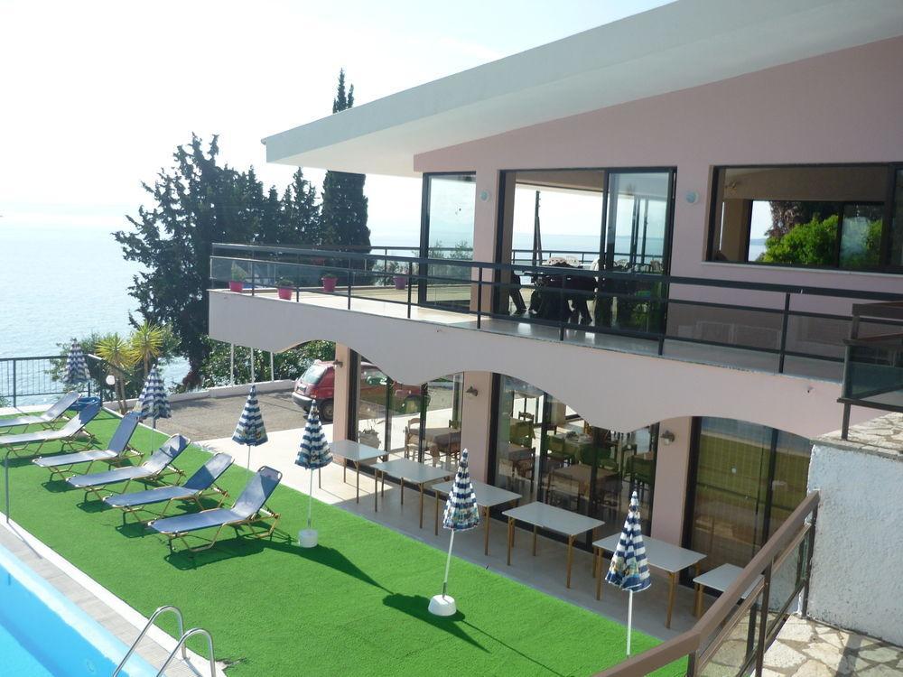 Karina Hotel Benitses  Exterior foto