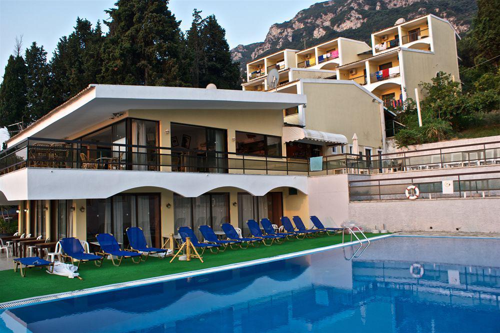 Karina Hotel Benitses  Exterior foto